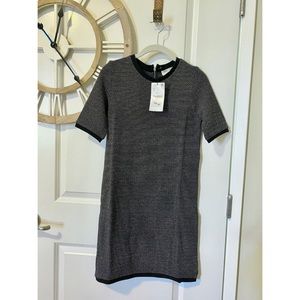 “Journalist type” woven dress